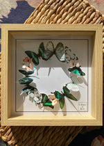 Charger l&#39;image dans la galerie, Couronne de papillons -  Printemps - Personnalisable - Petit Modèle
